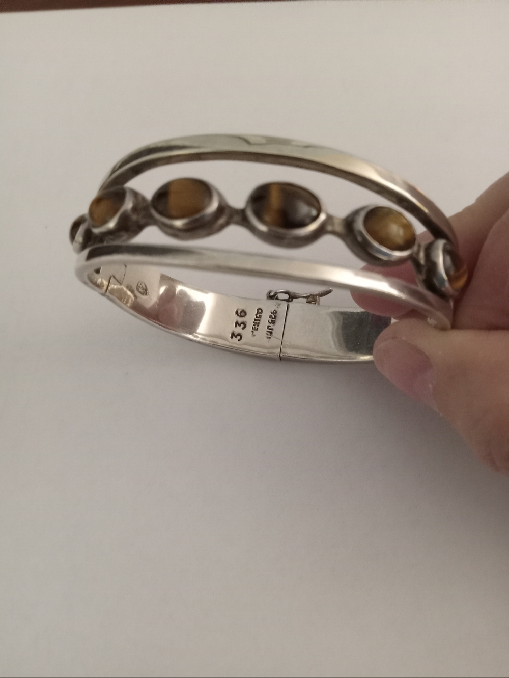 Sterling Silver Mexico Tiger's Eye Hinged Bangle Bracelet, 6 1/2", Small